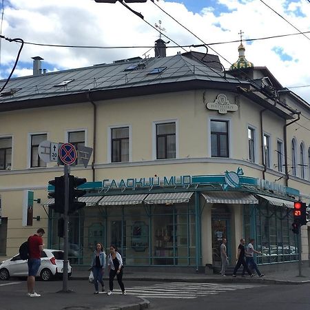 Studio Ember At Maidan Konstytutsii Carcóvia Exterior foto